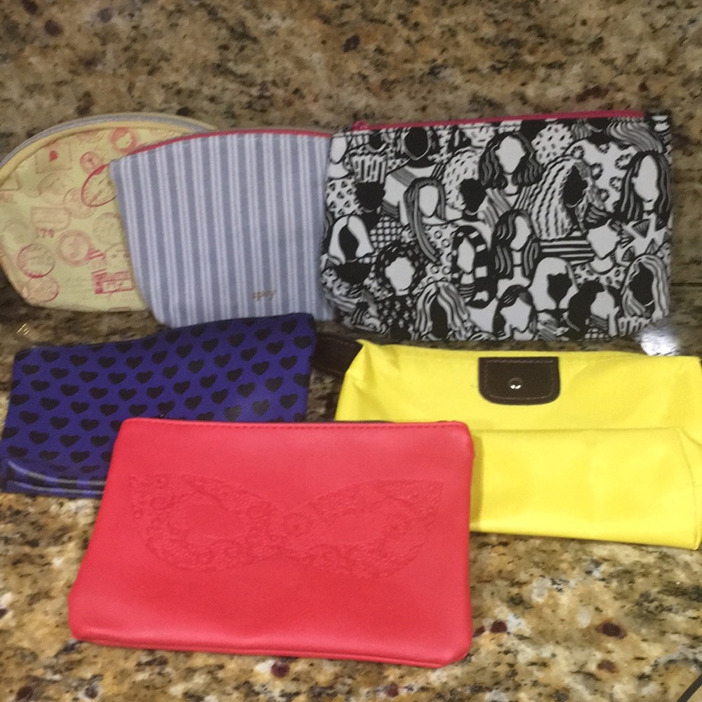 6 make up pouches